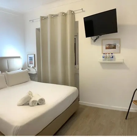 Hostel Alexandra *