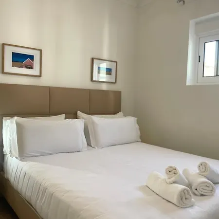Alexandra Hostel Costa da Caparica
