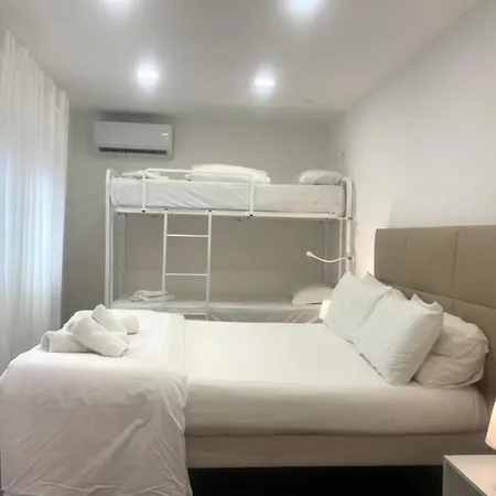 Alexandra Hostel Costa da Caparica