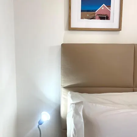 Alexandra Hostel Costa da Caparica