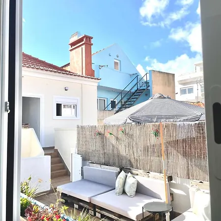 Alexandra Albergue *