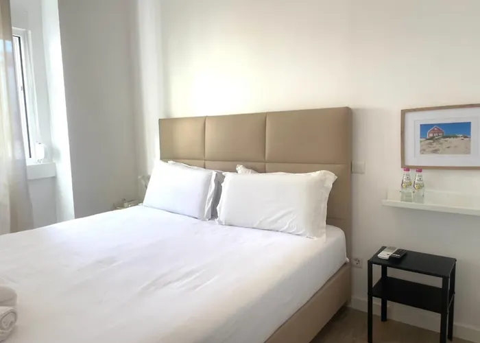 Alexandra Hostel Costa de Caparica