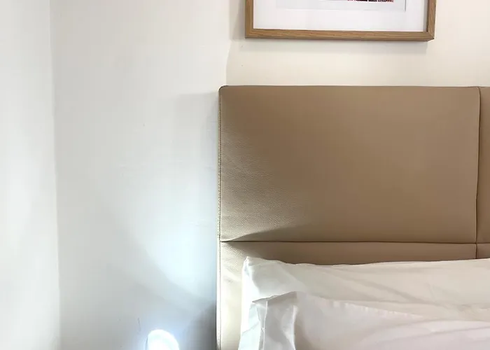 Alexandra Ostello Costa da Caparica